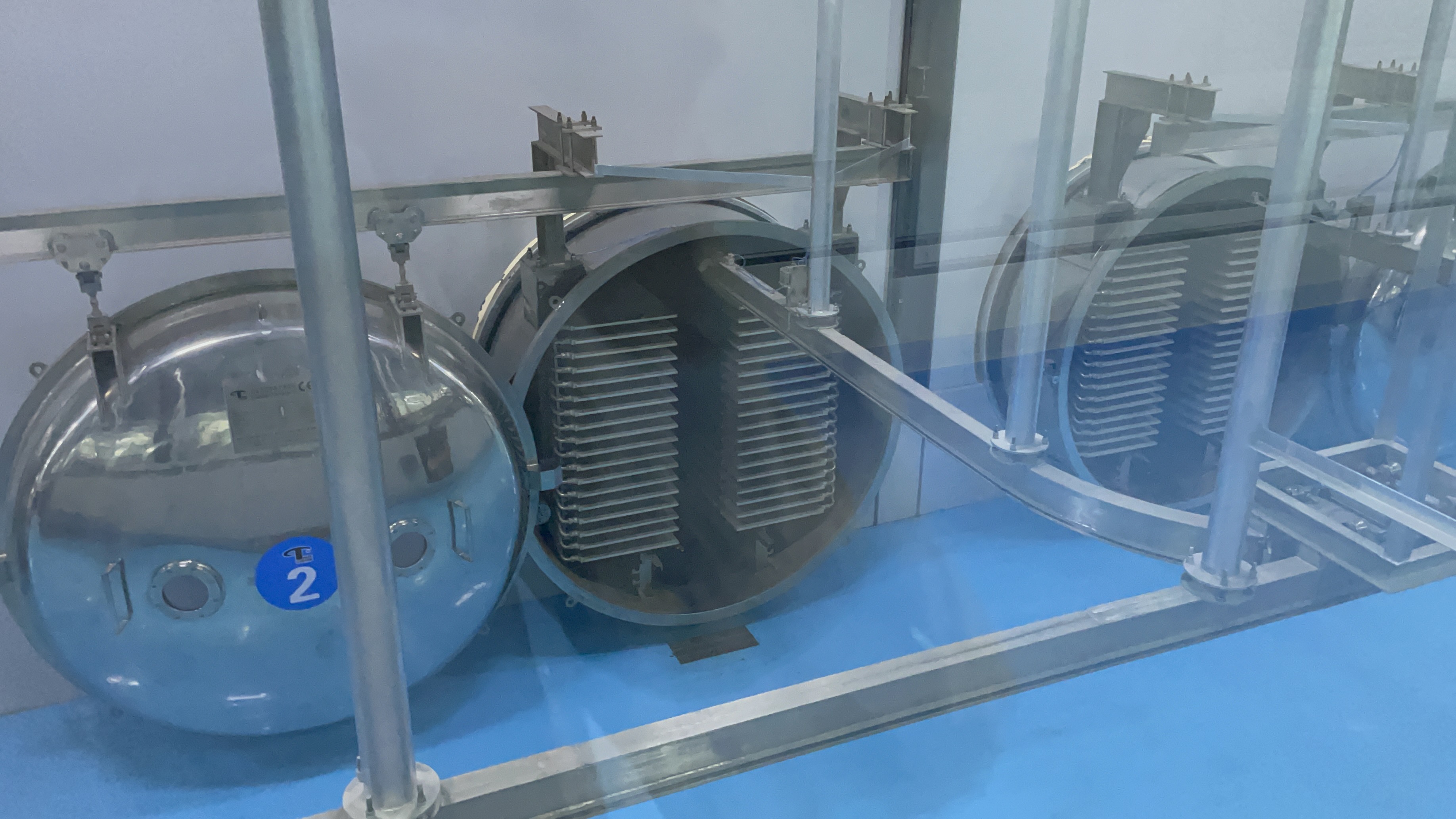 Quchong freeze-drying equipment